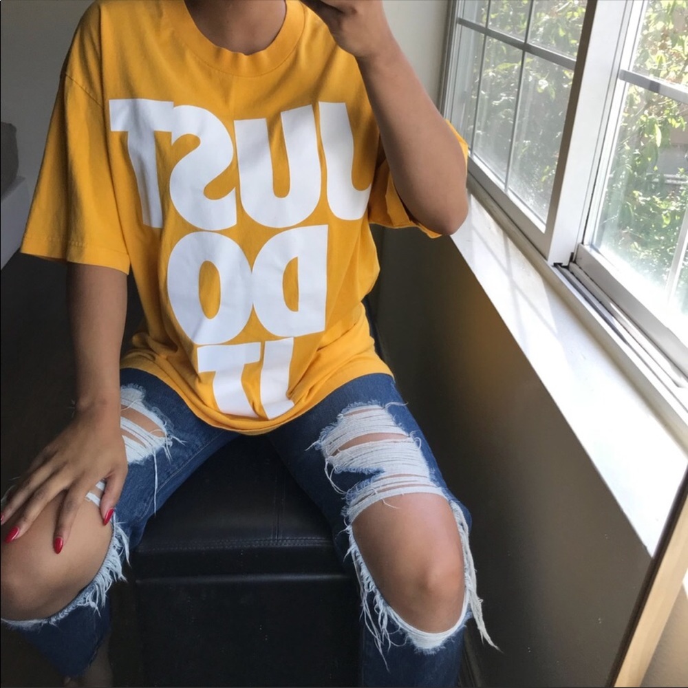 Nike Tee SOLD